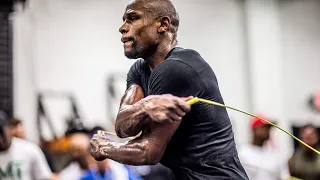 Floyd Money Mayweather in Fighting Shape Training non stop| Sick Jump Rope Displaying slick footwork