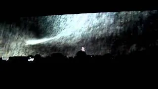 Roger Waters The Wall Live - "Comfortably Numb" 11/9/10 Philadelphia, PA (720p HD)