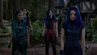 Descendants 3 - Mal Tells Everyone She Lied To Them | Clip #26