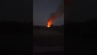 29 08 22 Бердянск, (Є пряме влучання), прямое попадание в склад БК РФ, взрывы, детонация