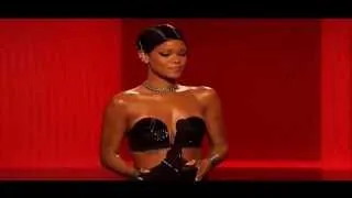 Rihanna Wins Favorite Soul/R&B Female Artist @ 2013 AMA's