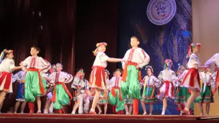 Народний танець. Вінниця, Україна/"Барвінкове кружало"