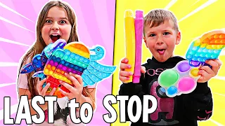 LAST TO STOP PLAYING WITH FIDGETS WINS MYSTERY PRIZE!! | JKREW