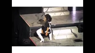 Rihanna Twerk, Diamonds World Tour-You Da One