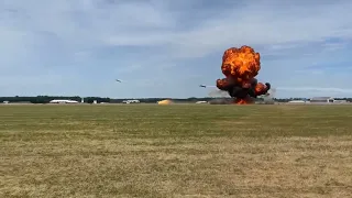 Shockwave Jet Truck explodes killing trucker at Battle Creek Field