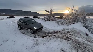 Porsche Cayenne 4.5S on 35s Hard Winter Offroading 🎅 Happy New Off Road Year