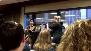 Kelly Clarkson gets upstaged by a little girl at Texas Book Festival