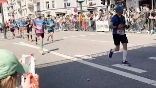 Hamburg-Marathon 2023. Szenen aus Eppendorf und Harvestehude. 4-Minuten-Video.......