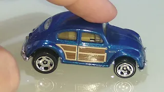 Hot Wheels Volkswagen Beetle Compact Kings 2/5 mainline 2022 Fusca Azul