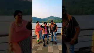 hum chahe to dar dar  bhatke |reels | tiktok | trending | dance in public #ytshorts #zidaanshahidaly