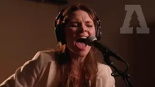 Suzanne Santo on Audiotree Live (Full Session)