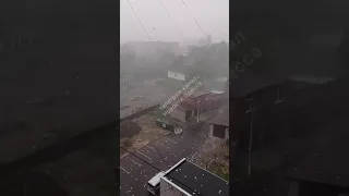 У Первомайську під час грози зірвало дах місцевого суду