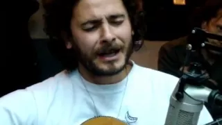 Raly Barrionuevo Interpreta Luna cautiva y Pedacito de cielo