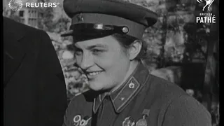 Russian woman sniper in visits Britain (1942)