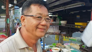 Food For Good #292: Xe hủ tiếu cá "du mục" 60  năm nuôi con trai tật nguyền nghe mà rớt nước mắt