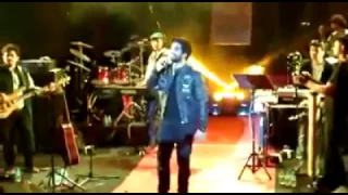 Amaal Mallik performing Soch Na Sake at Bombay City Finale