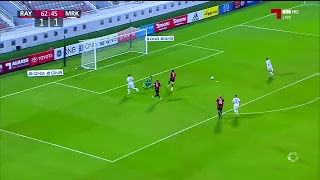 فضيحه ايمن حسين هداف المنتخب العراقي. 🤣🤣🤣🤣. أغرب فرصه في التاريخ.