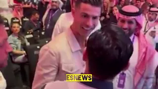 Ryan Garcia meets Cristiano Ronaldo he e w big hug EsNews boxing