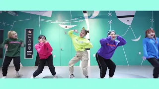 Baby Shark Remix 아기상어 리믹스 댄스 / Mera Choreography