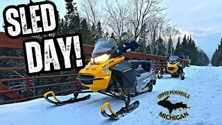 Munising, MI Snowmobile Rentals | Holiday Inn Express Munising Lakeview | What a BLAST!!