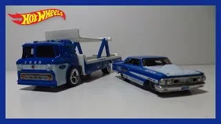 Hot Wheels Team Transport Ford Galaxie and C-800