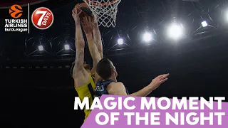 7DAYS Magic Moment of the Night: Polonara finishes great team play!