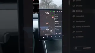 Разгон до 100км/ч за 3.82сек Tesla 3 AWD