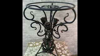 шикарный кофейный столик с элементами ковки и розами, художественная ковка,кованые изделия,кондуктор