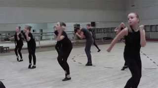 Открытый урок танцев. Танец Work - репетиция. 1.02.2019
