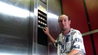 I got stuck in the elevator! EPIC FAIL?