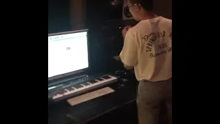 AKMU CHANHYUK UPLOAD VIDEO ' Dinosaur VER 2'