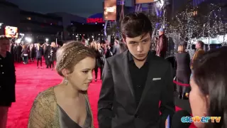 Taylor Spreitler & Nick Robinson Interview: 2013 People's Choice Awards