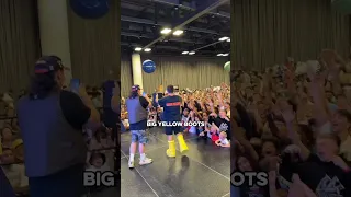 I Wore MSCHF Crocs Yellow Boots to Sneaker Con😬