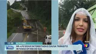 BR-470 em Rio do Sul está interditada por causa de cratera na rodovia