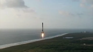 Falcon 9 landing (close-up), 1 May 2017