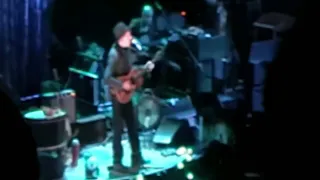 Green Grass - LIVE (Official Audio, Edinburgh - 07/27/08) Tom Waits