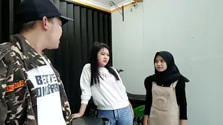 KADES HOHO BERTATO DAN ANAKNYA YANG CANTIK SAAT IKUT BERMAIN FILM PENDEK LUCU😂