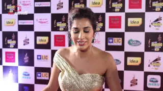 Sophie Choudry | 7th Mirchi Music Awards