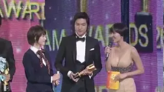 091231 2009 KBS Drama Awards - Lee Min Ho & Goo Hye Sun Best Couple Award