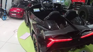 Carro a bateria Lamborghini Veneno
