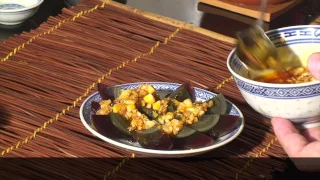 Столетние яйца "пидань" в китайской кухне - Pidan eggs from China (English subtitles)