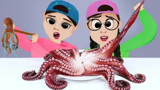 Spicy Seafood Boil Mukbang 매운 대왕해물찜 먹방 DONA 도나 animation