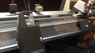Superba / (French) Singer knitting machine four colour changer