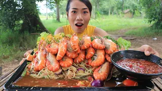Mukbang shrimp boiled with papaya salad - Cooking and eating