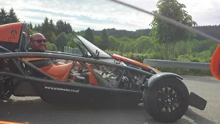 Mclaren vs Ariel Atom