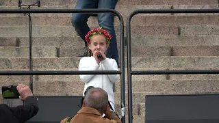 Amelia Anisovych sings in Helsinki Let It Go Frozen and National Anthem of Ukraine