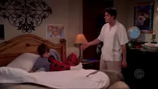 Two and a half Men - Steh jetzt auf !!!