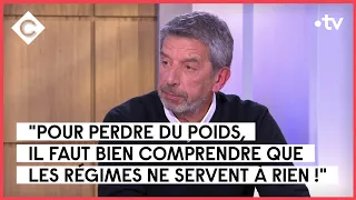 Les bonnes résolutions de Michel Cymes - C à Vous - 03/01/2023