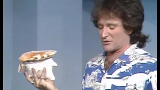 Robin Williams' first time in Australia | 1979