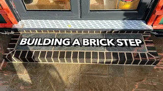 Bricklaying - Decorative brick step